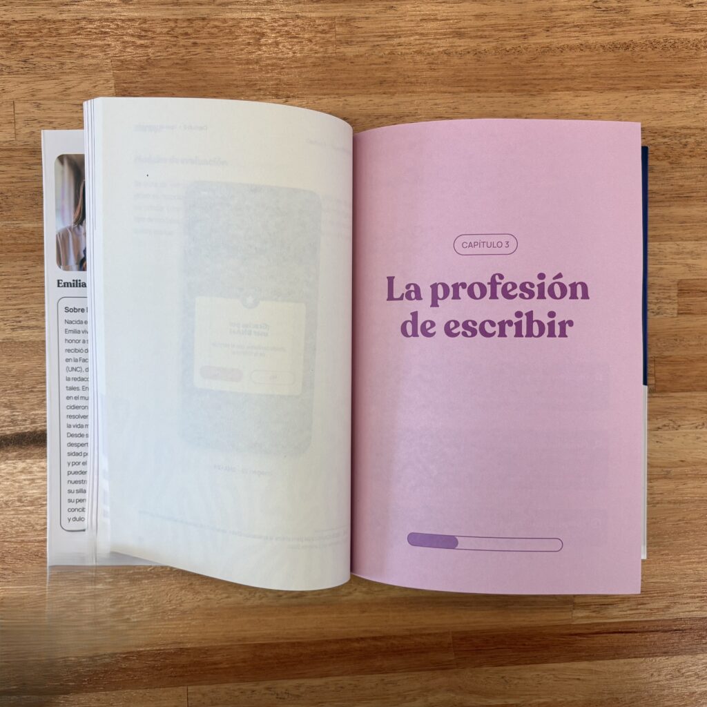 Impresión a color de páginas interiores de libro.
