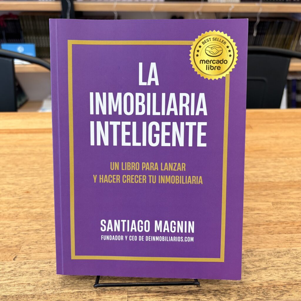 Libro impreso en tapa blanda.
